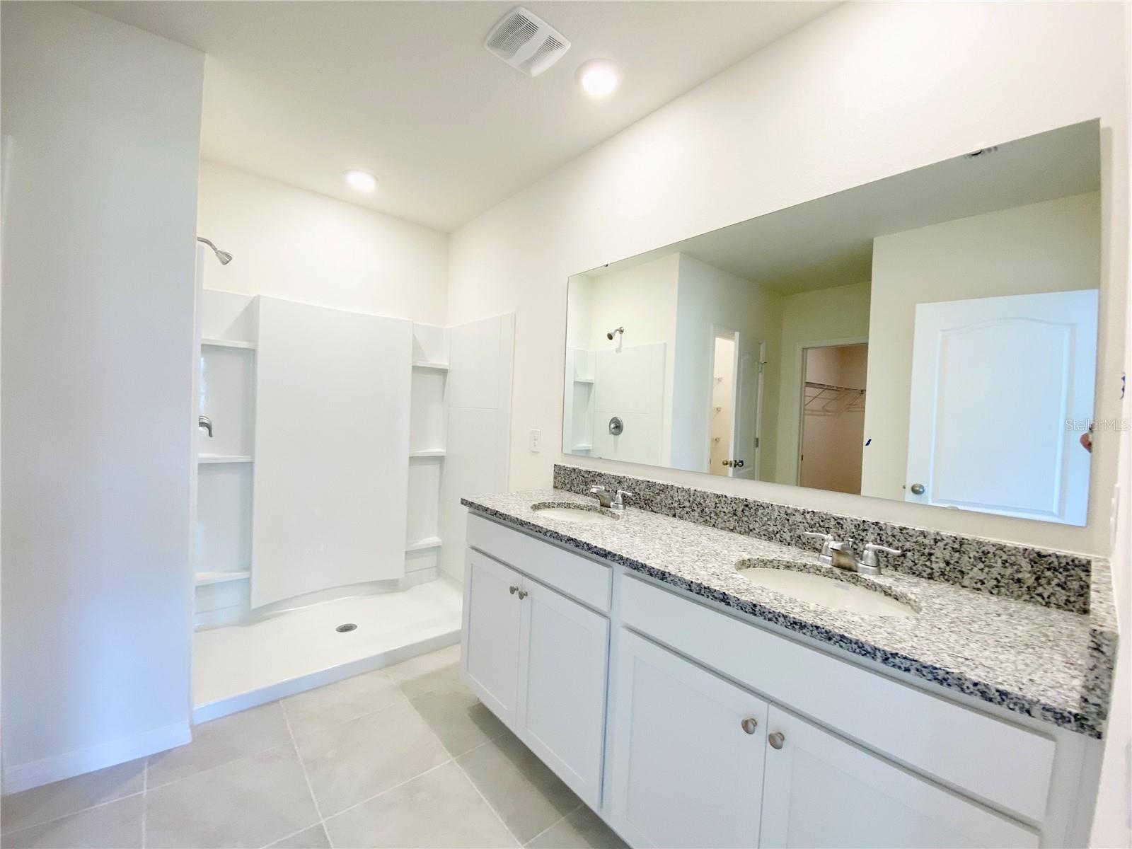 BRIDLE PATH - Residential Lease