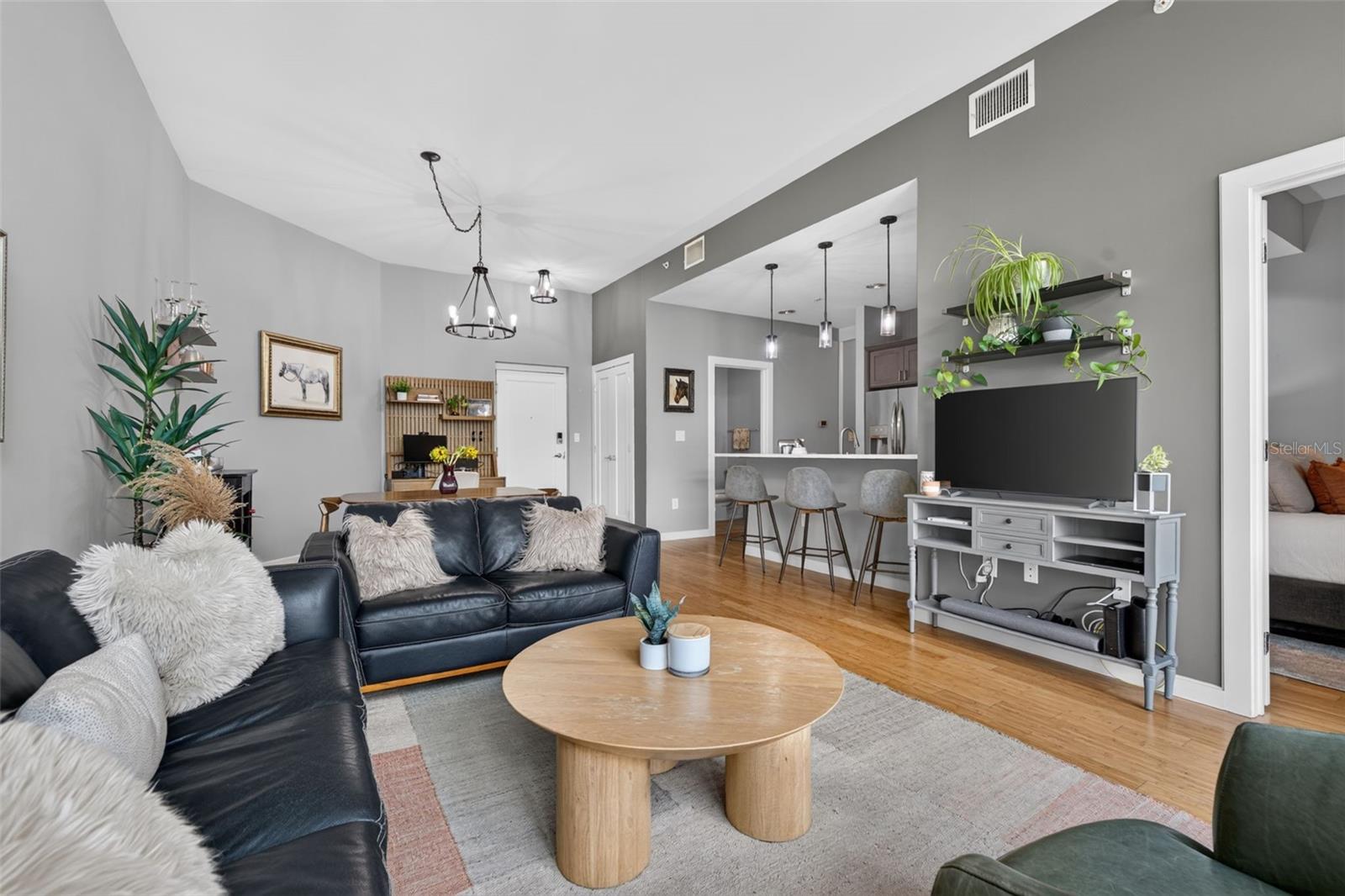 400 4TH AVENUE S 408