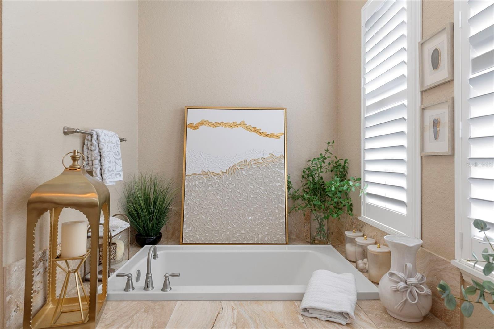 SPRING HILL UNIT 18 BLK 1173 LOT 26 - Residential