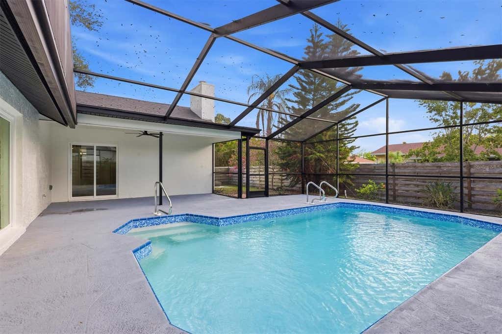 Photo of 6909 9th Court E, Sarasota, FL 34243 (MLS # N6145444)