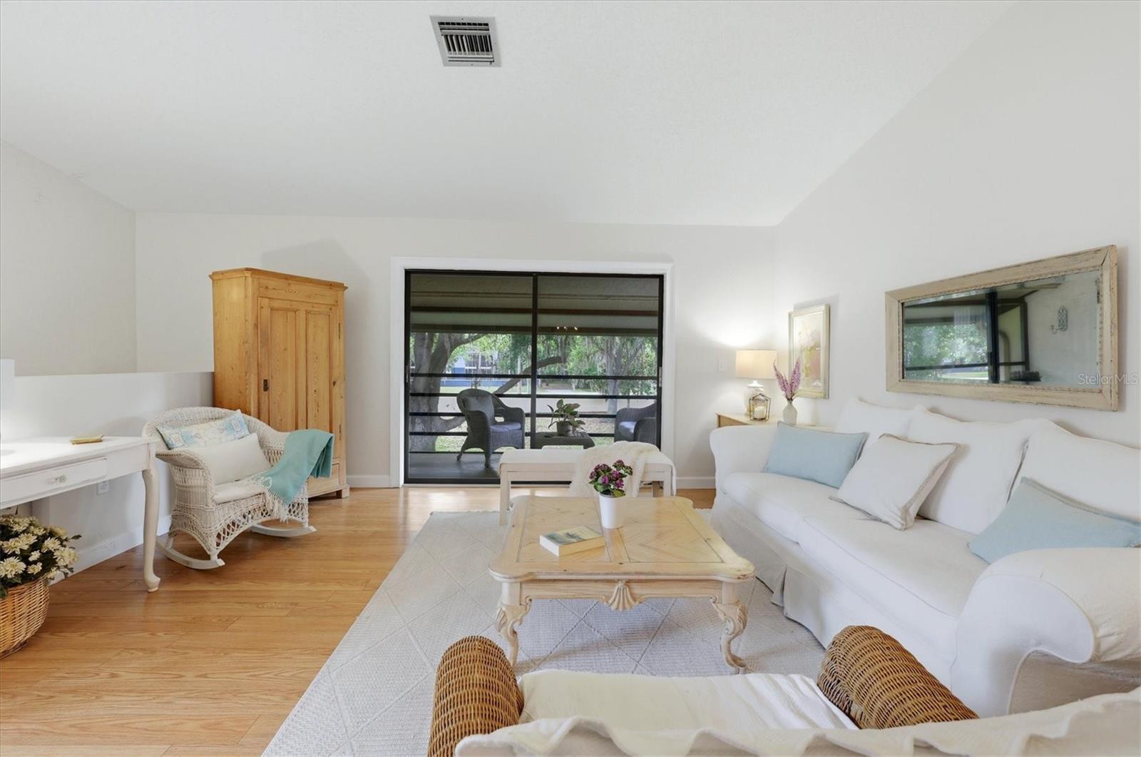 GARDENS AT PALM-AIRE CNTRY CL I - Residential