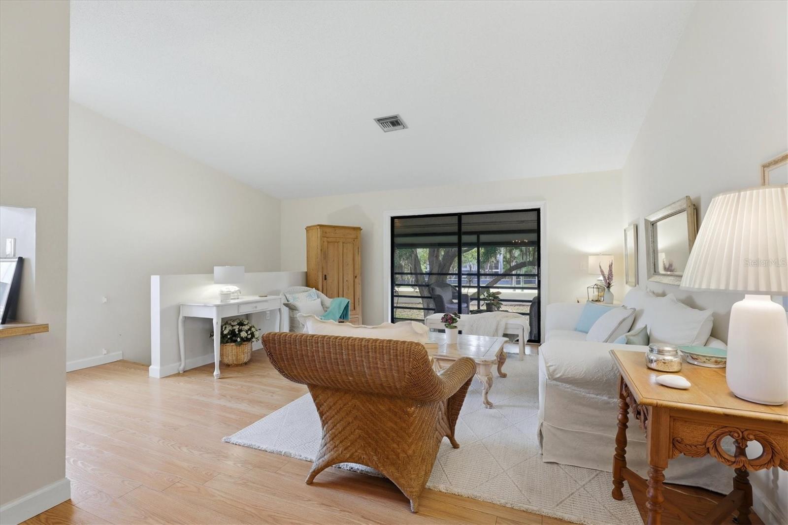 GARDENS AT PALM-AIRE CNTRY CL I - Residential