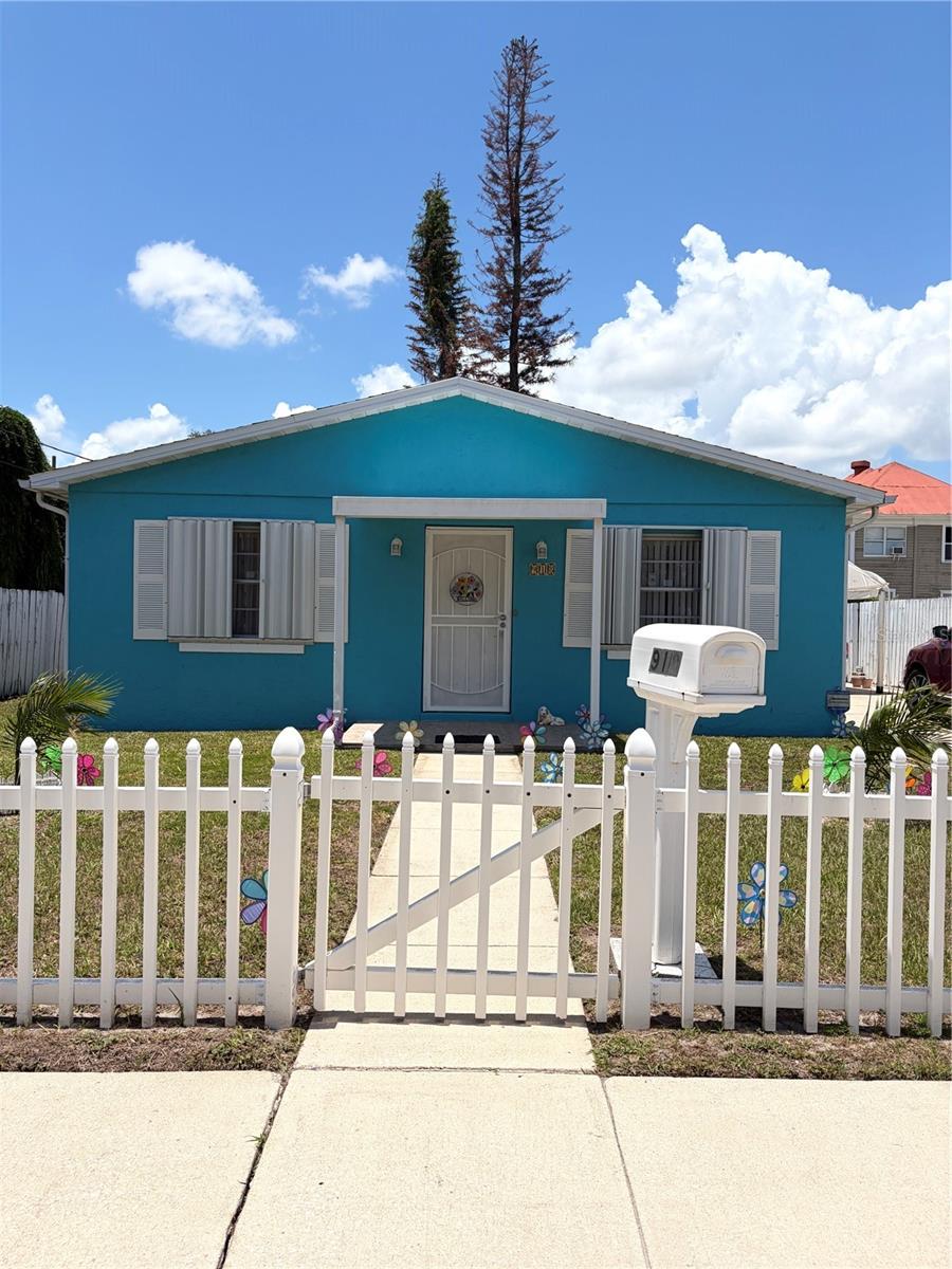 Photo of 918 Brack Street, Kissimmee, FL 34744 (MLS # S5156012)