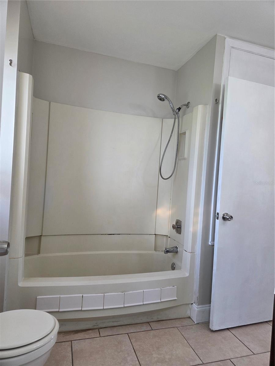 PORT CHARLOTTE SUB 41 - Residential Lease