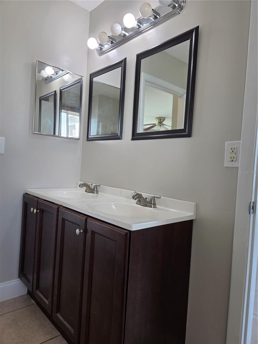 PORT CHARLOTTE SUB 41 - Residential Lease