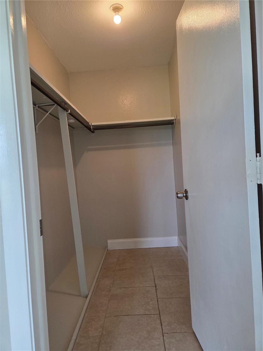 PORT CHARLOTTE SUB 41 - Residential Lease