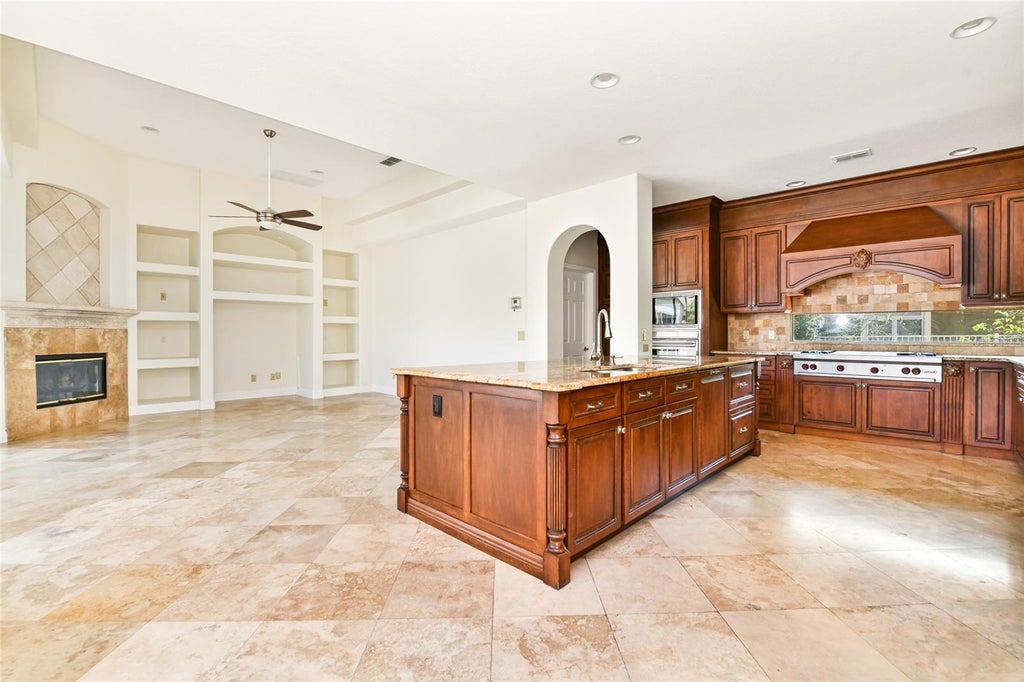 Photo of 2249 Kettle Drive, Orlando, FL 32835 (MLS # O6454142)