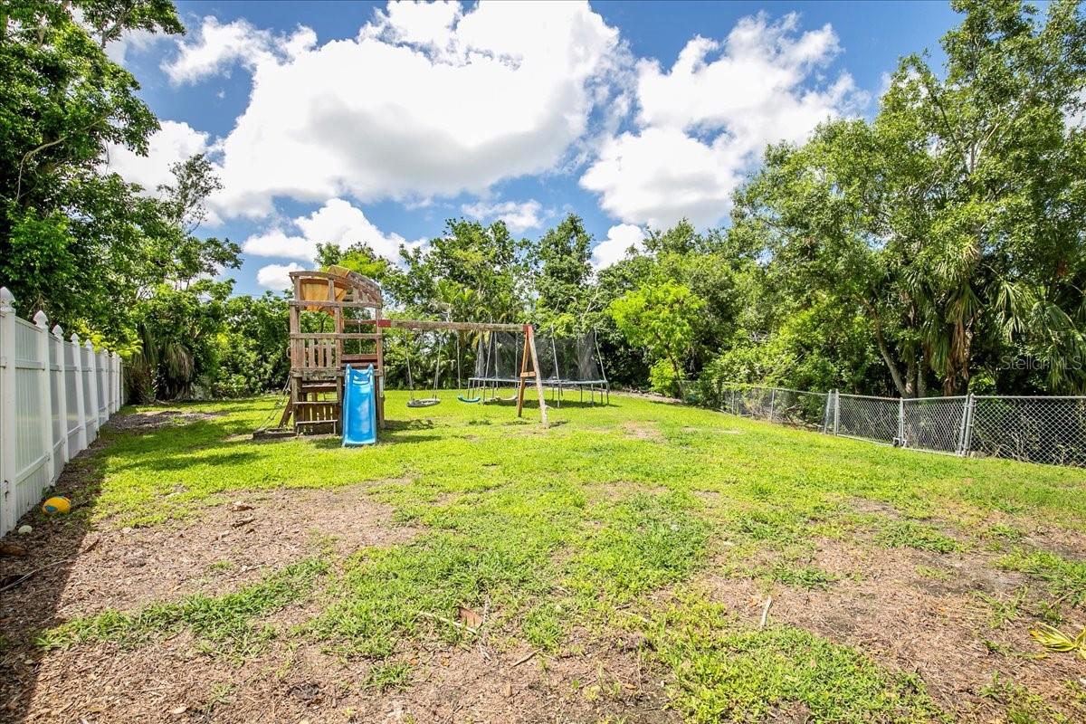 GEORGETOWNE - Residential Lease