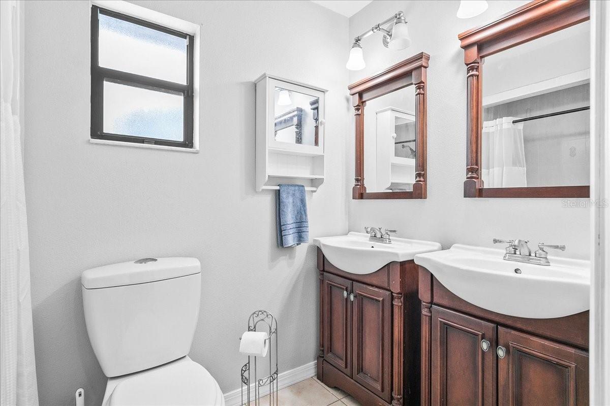 GEORGETOWNE - Residential Lease