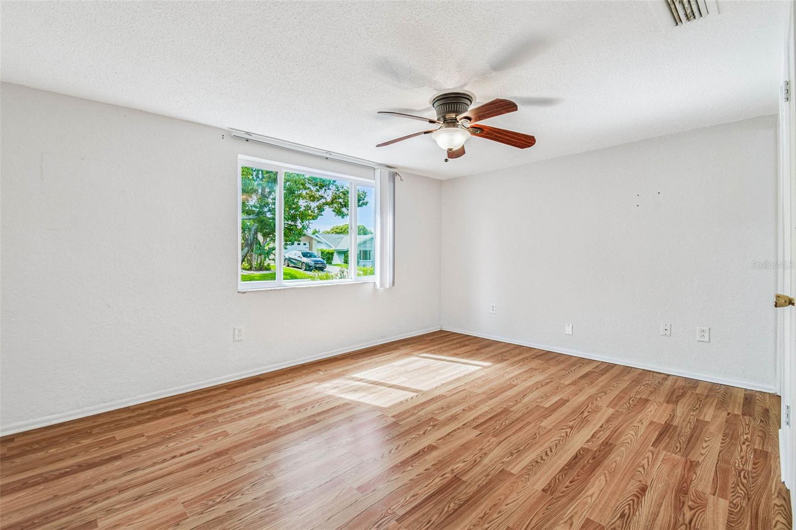 BEACON WOODS VILLAGE - Residential Lease