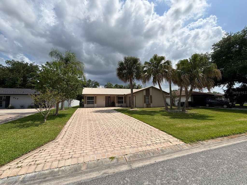 Photo of 708 Duffer Lane, Kissimmee, FL 34759 (MLS # S5150669)