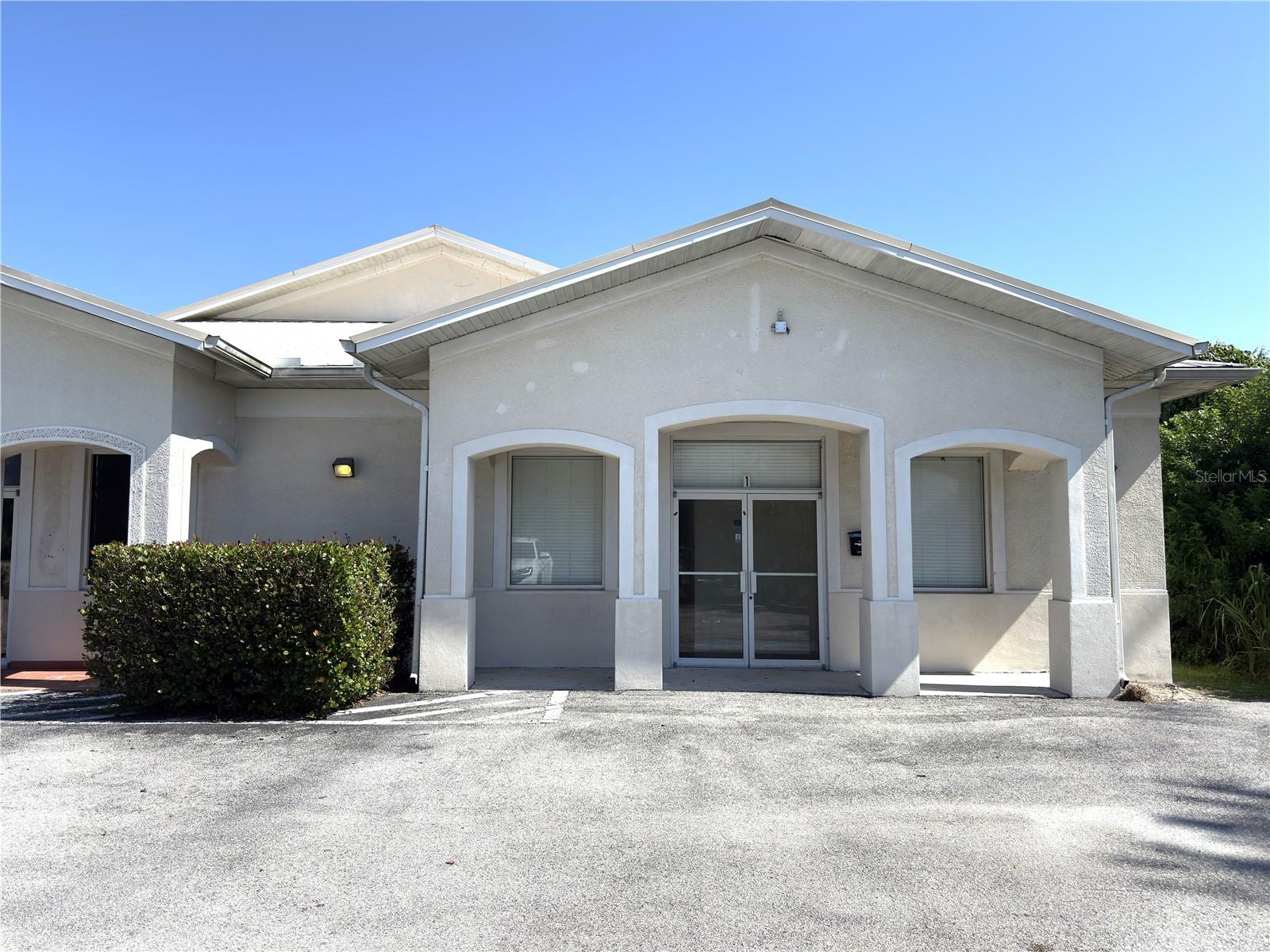 2 Units for lease at 750 Tamiami Trail in Port Charlotte!
Rent is $19 PSF + $100 per month cam.
Unit 1 is 2,300 SF and has several private offices, several prebuilt-in open desks, a kitchenette, and 2 restrooms.
Unit 3 is 1,000 SF and has 3 rooms and a restroom.
This property is located on Tamiami Tr, which has an average annual daily traffic count (AADT) of 38,000! This unit has multiple offices and a restroom.
5% annual rental increases.