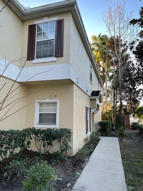 WEKIVA PARK TWNHMS - Residential Lease