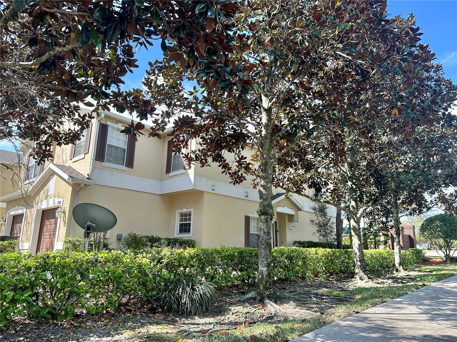 WEKIVA PARK TWNHMS - Residential Lease