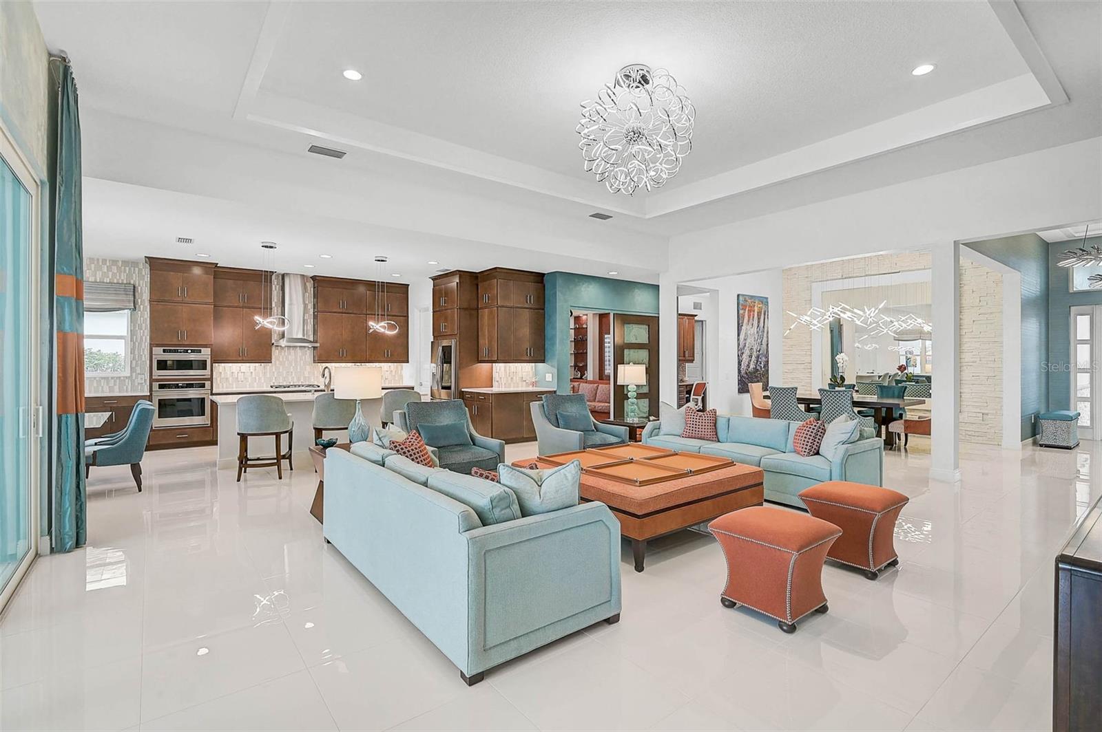 8261 GRANDE SHORES DRIVE