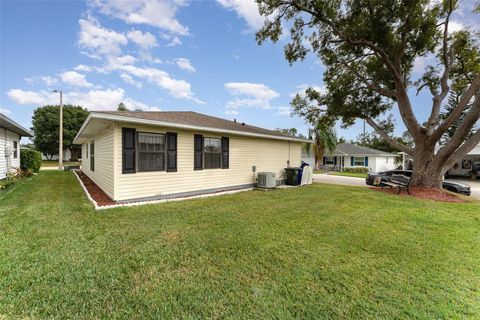 A home in LAKELAND