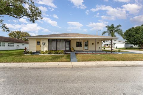 A home in LAKELAND