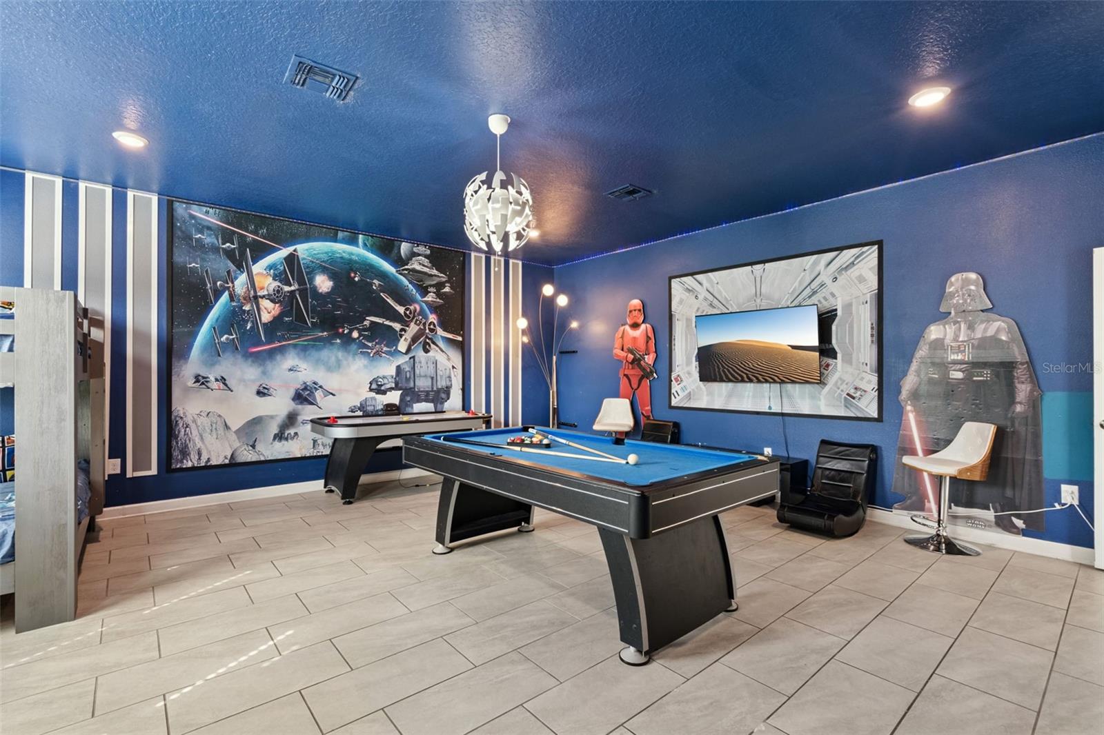 COVE AT STOREY LAKE II - Residential