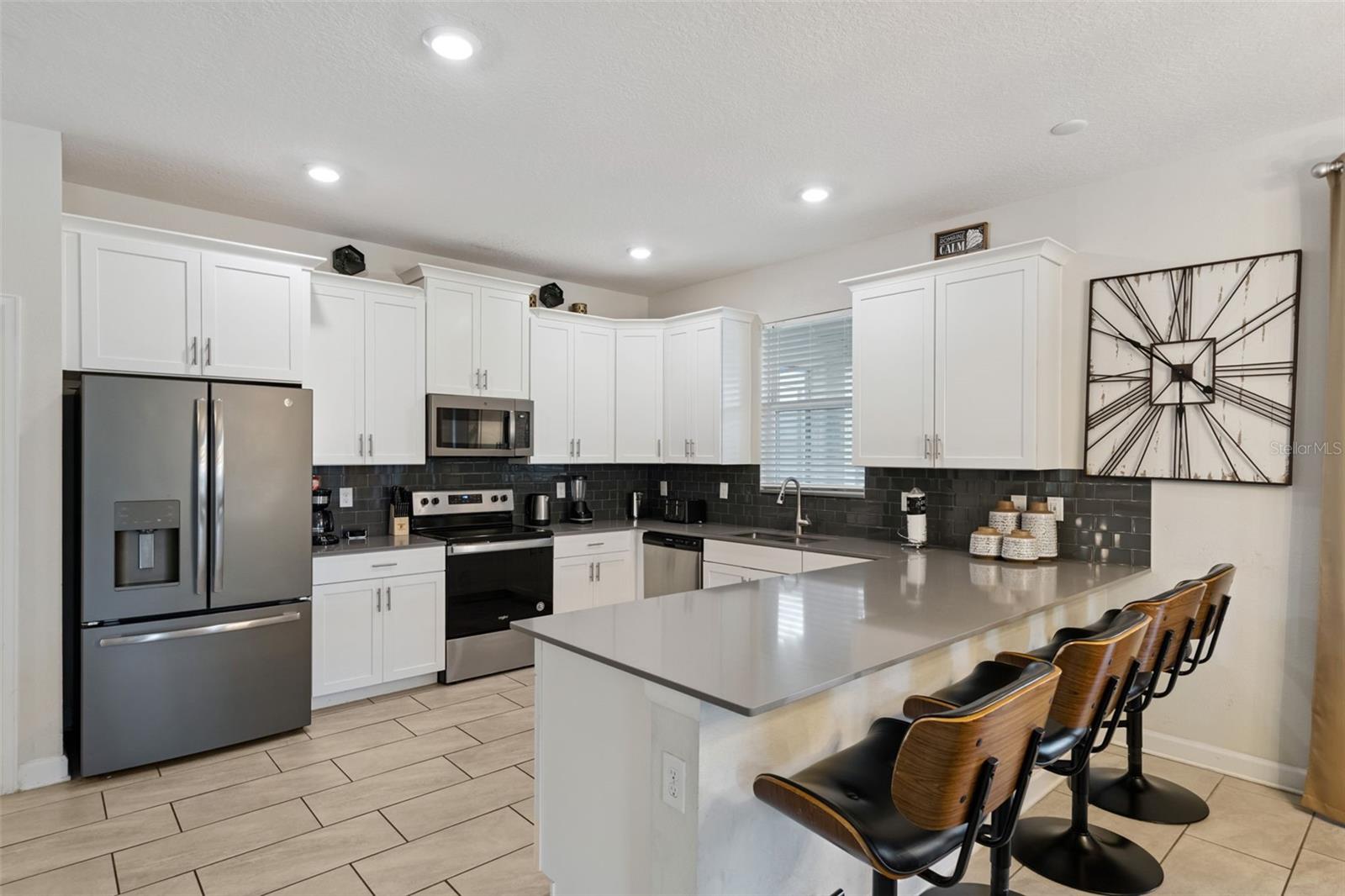 COVE AT STOREY LAKE II - Residential