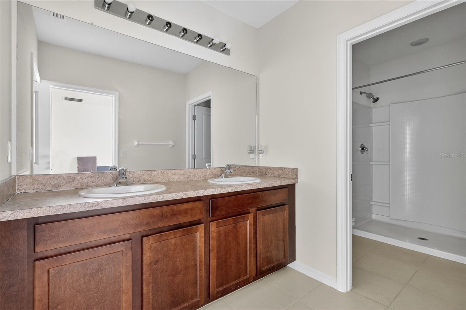 UNION PARK PH 7A & OLDWOODS AVEN - Residential