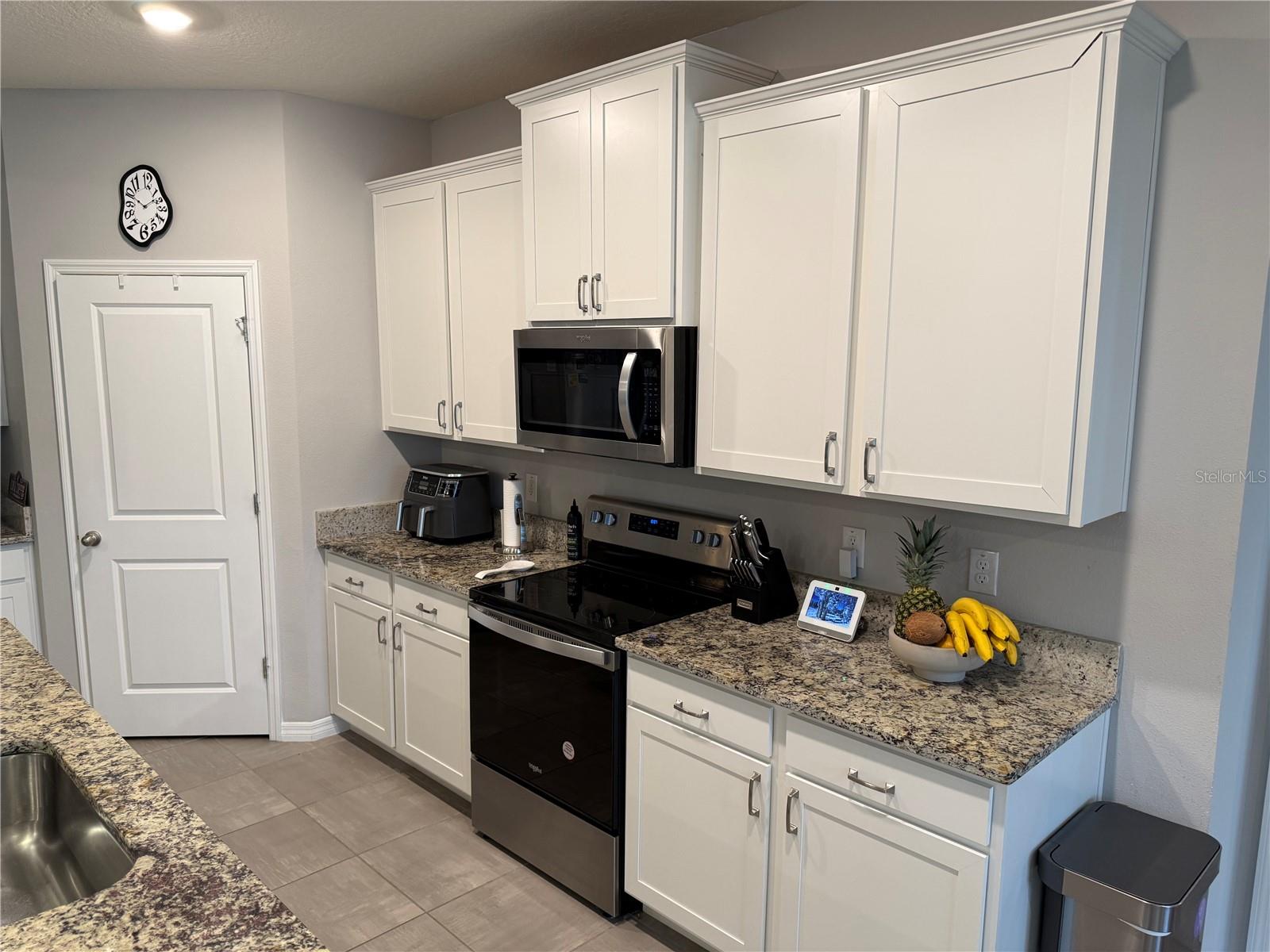 10437 LAXER CAY LOOP