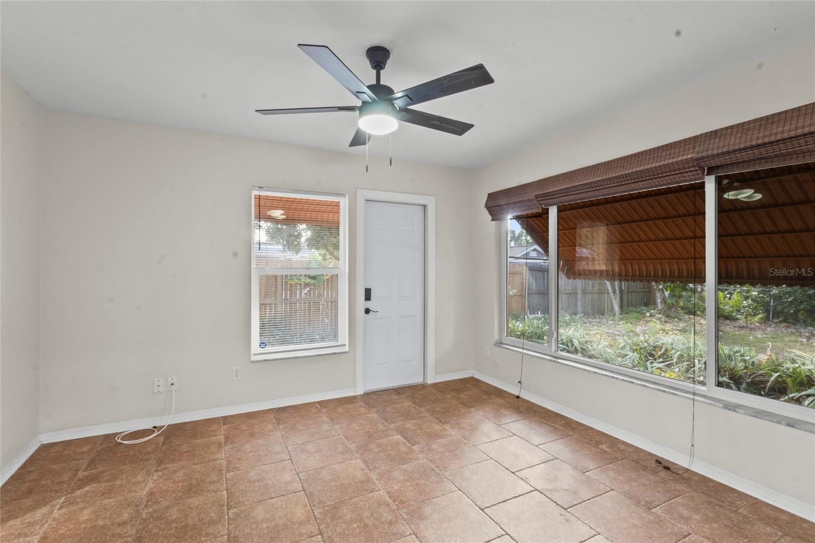 SUMMIT GROVE 2ND ADD - Residential