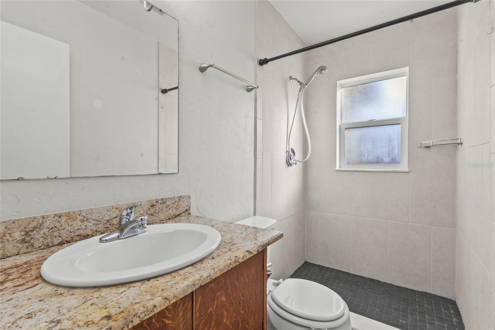 SUMMIT GROVE 2ND ADD - Residential