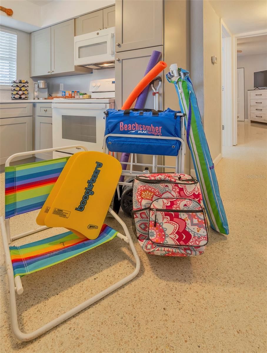 ST PETERSBURG BEACH REP - Residential Income