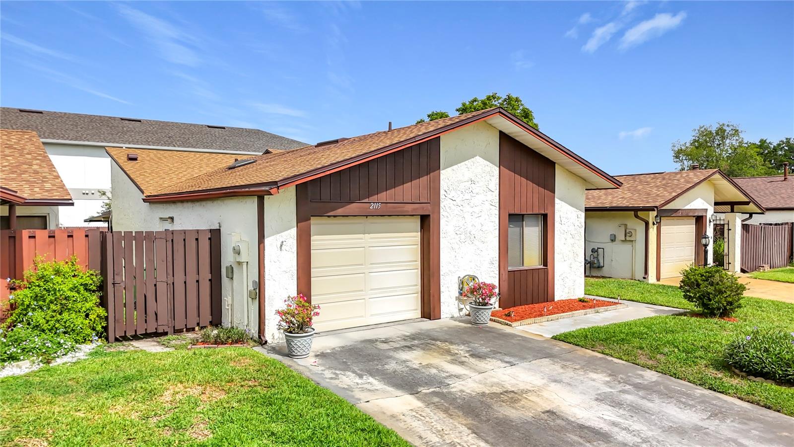STONEBRIDGE - Residential