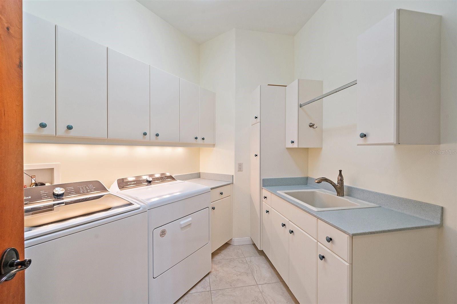 GROVE CITY SHORES E 07 - Residential