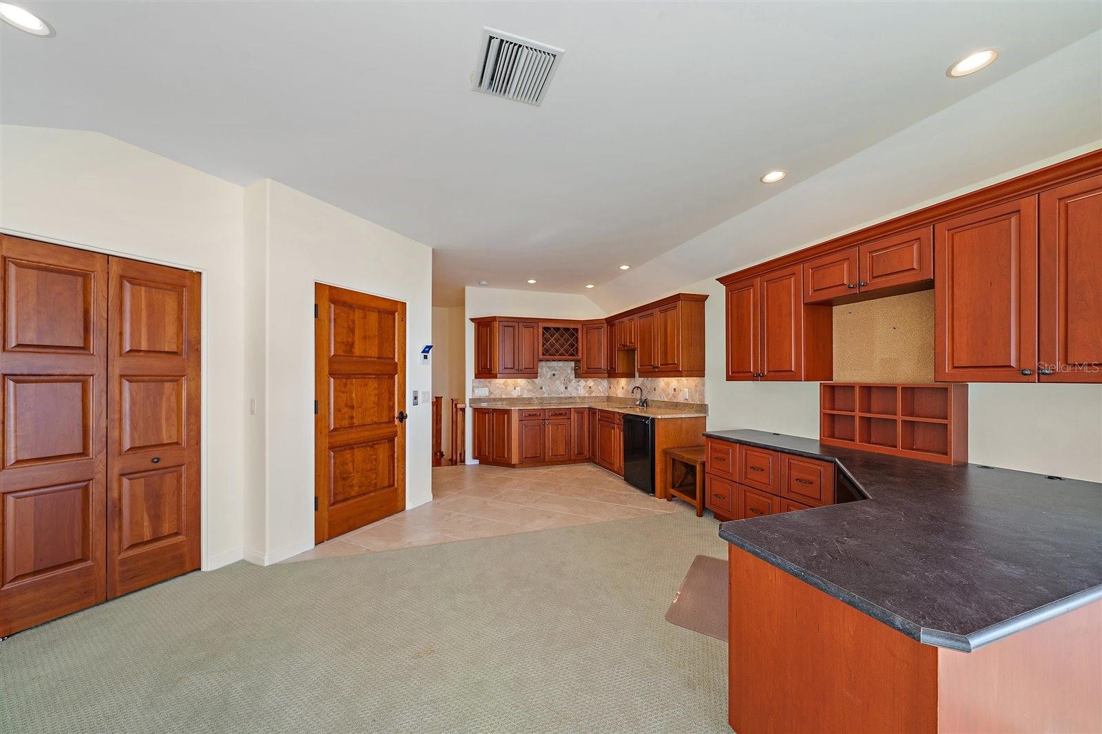 GROVE CITY SHORES E 07 - Residential