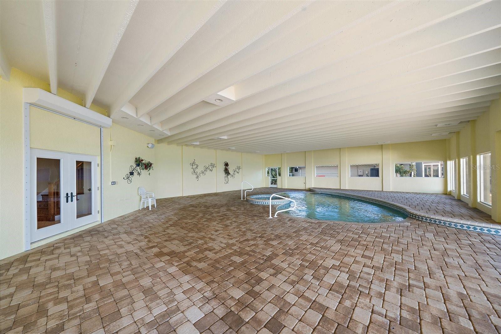 GROVE CITY SHORES E 07 - Residential