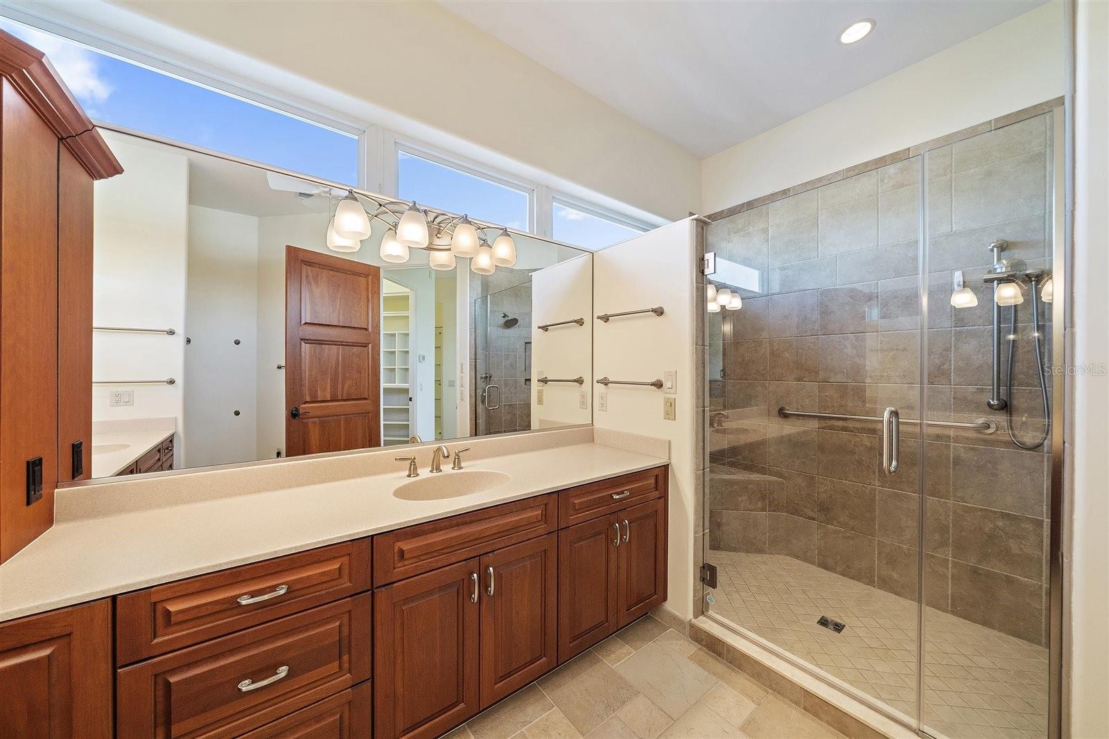 GROVE CITY SHORES E 07 - Residential