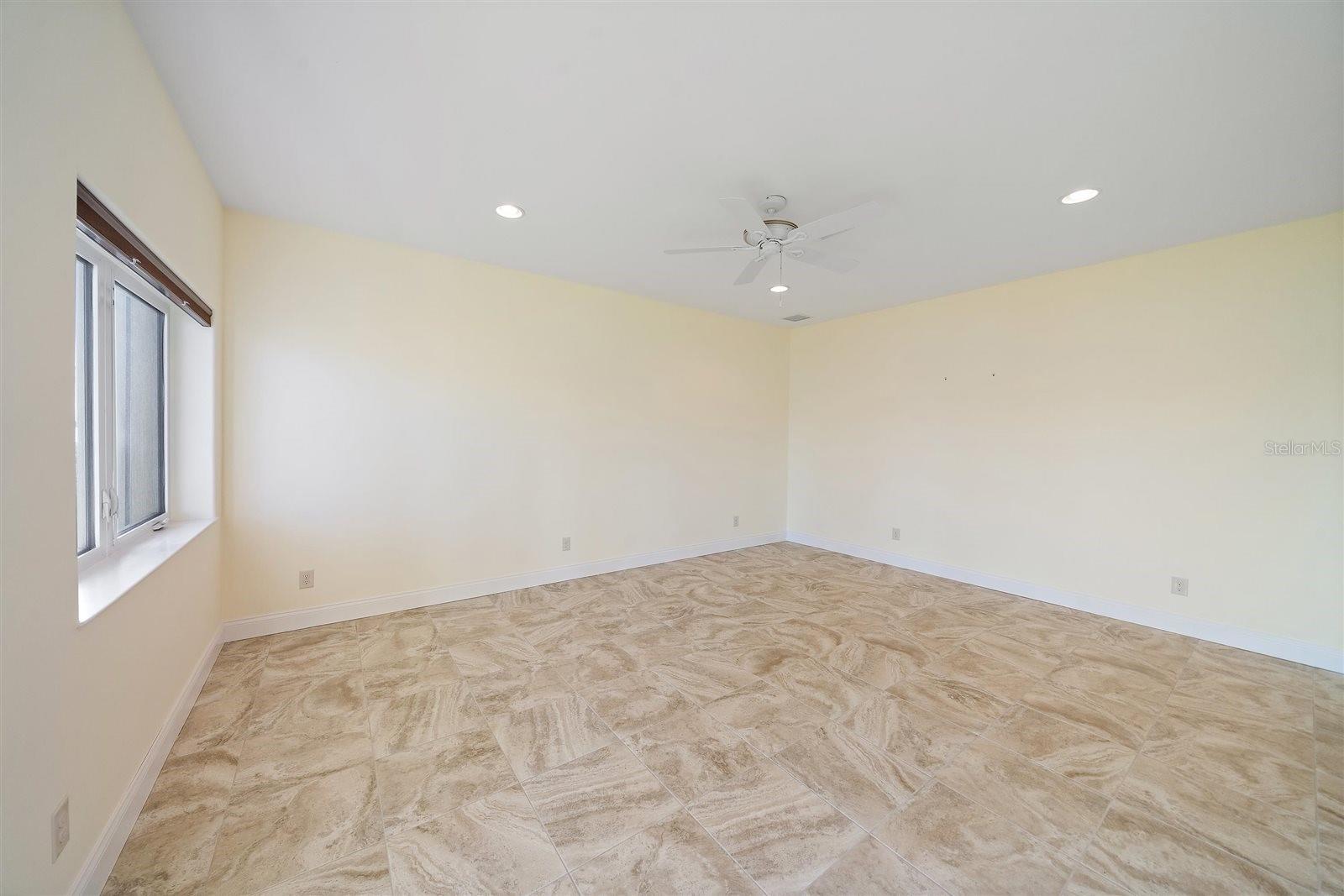 GROVE CITY SHORES E 07 - Residential