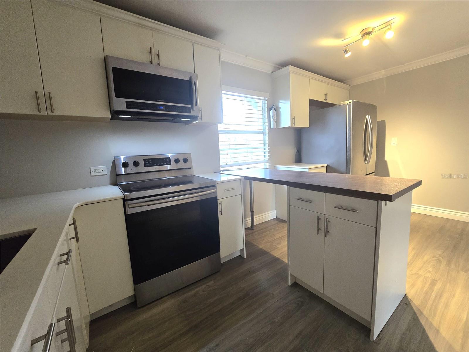 LAMANCHA - Residential Lease