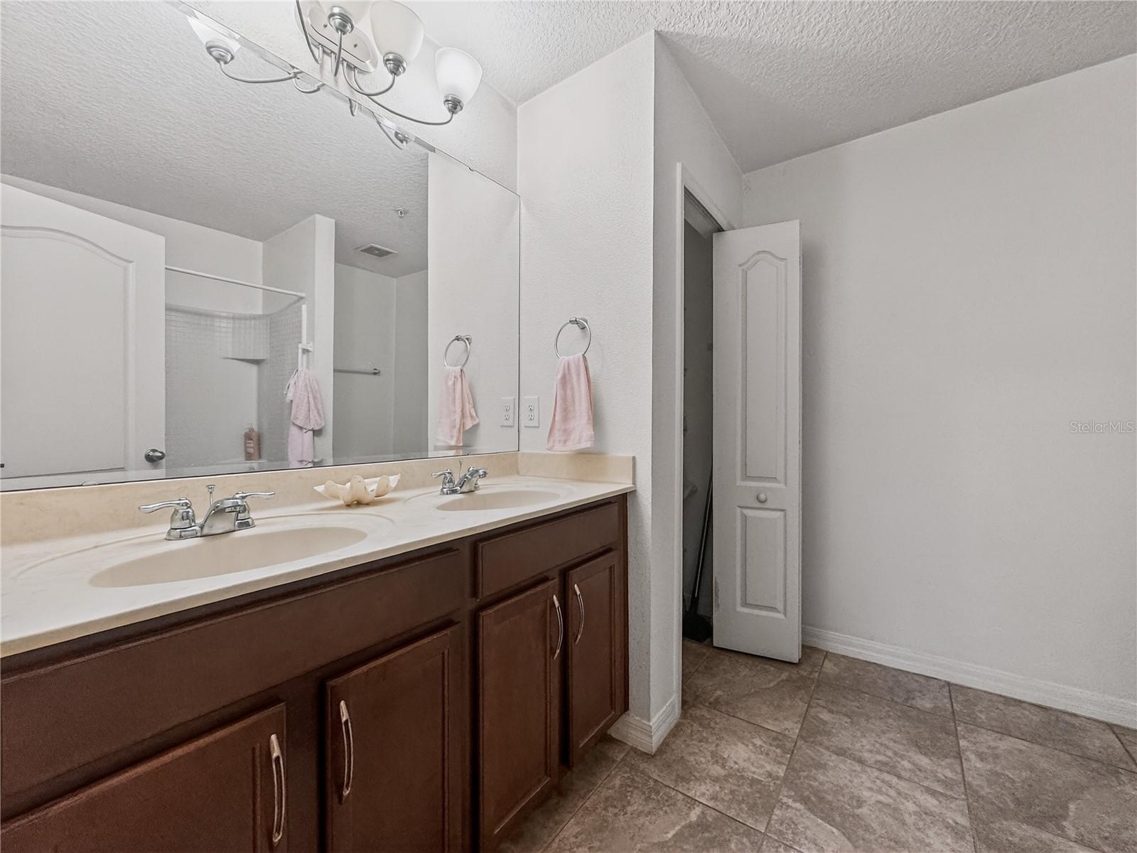 HANOVER POINTE REP - REP - Residential