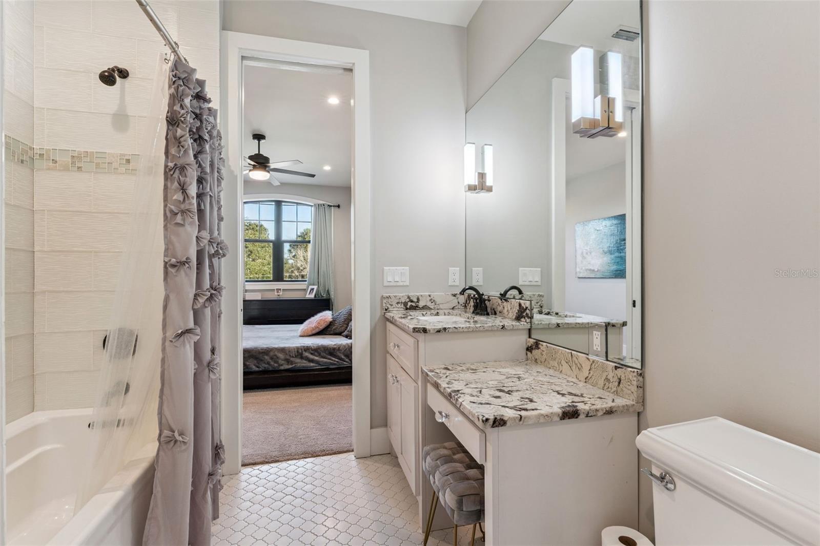 PALM SHADOWS VACD - Residential