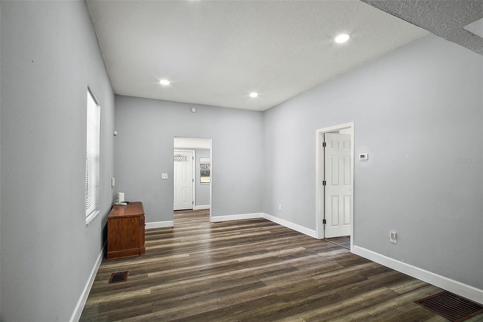 EUSTIS - Residential