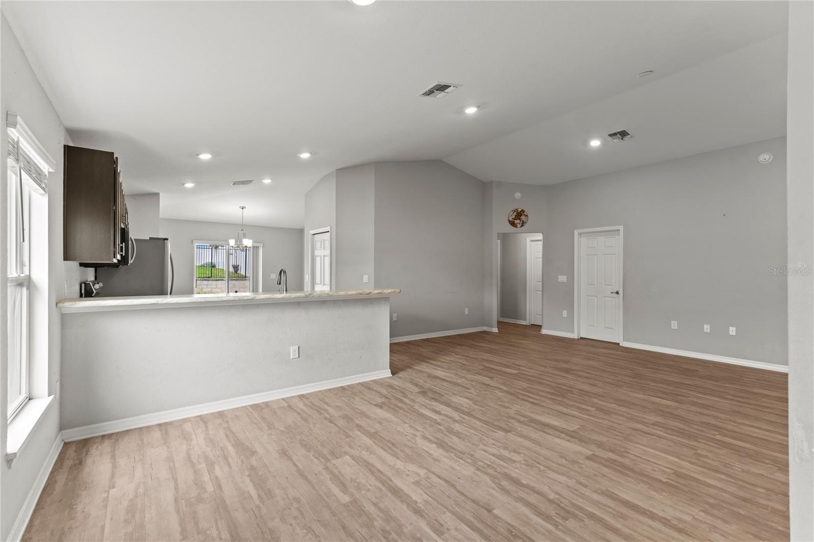 LAKES TR 5 - Residential Lease