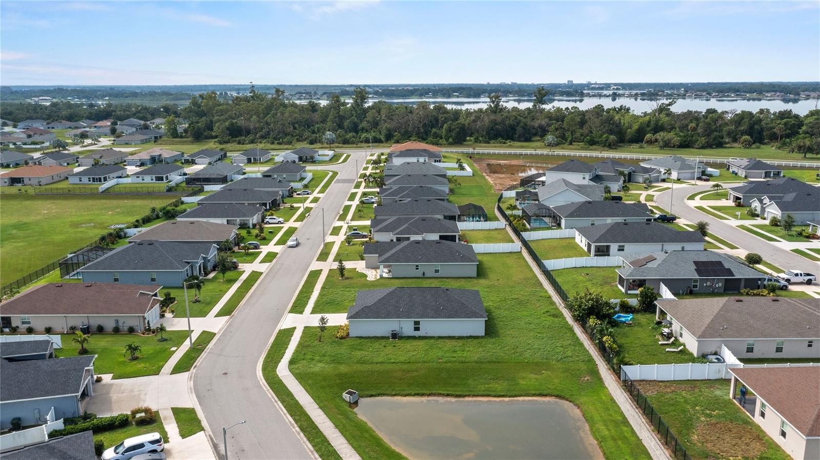 LAKES TR 5 - Residential Lease