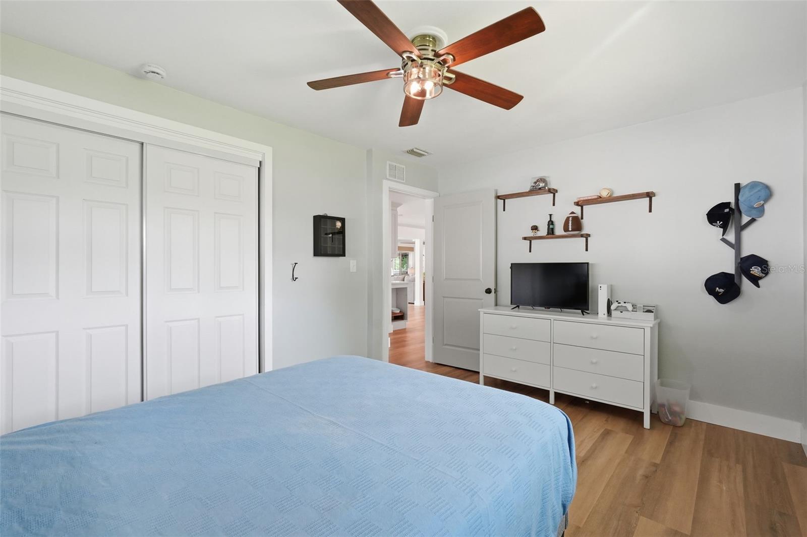 SUN PLAZA ISLES - Residential