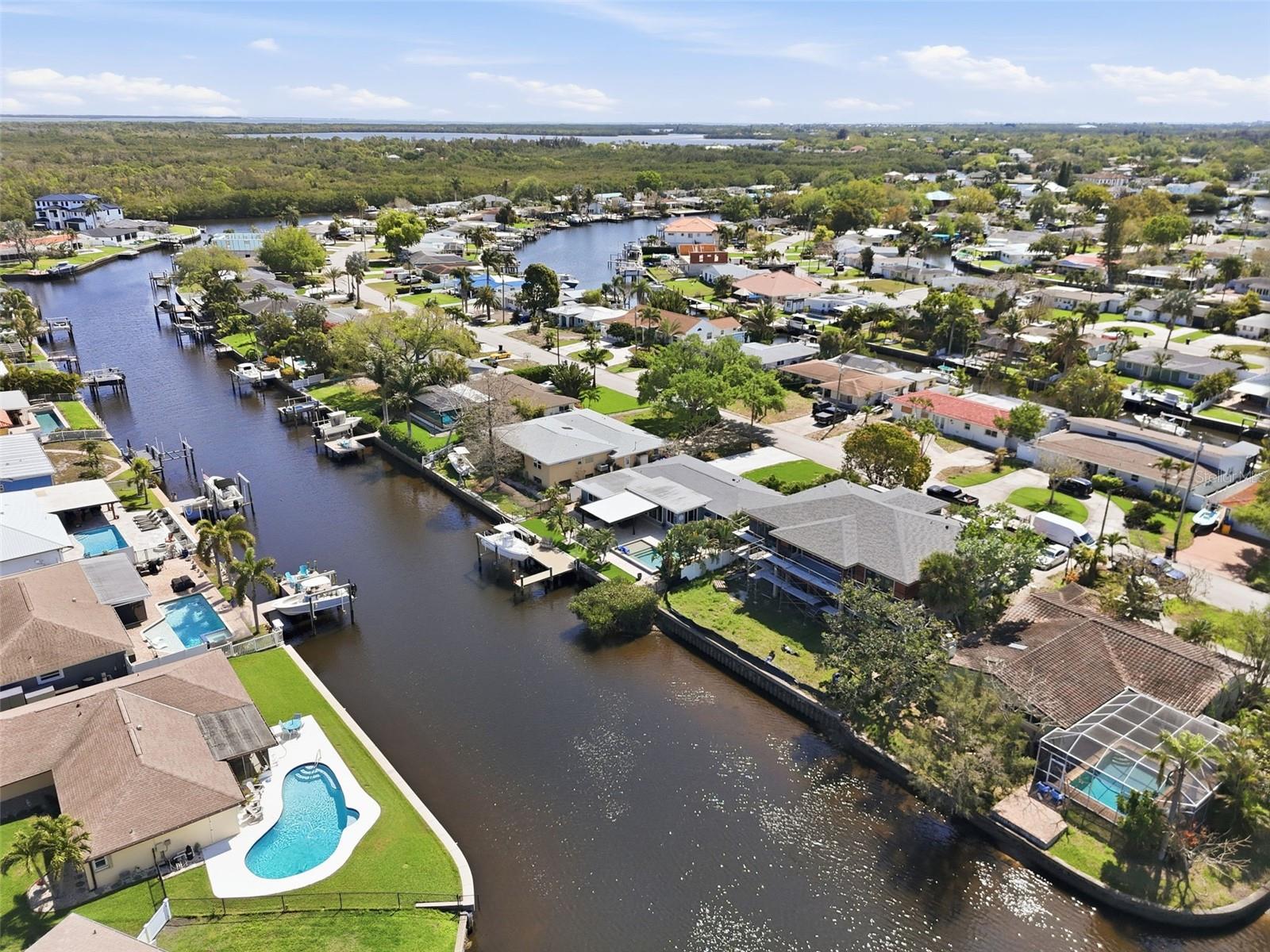 SUN PLAZA ISLES - Residential