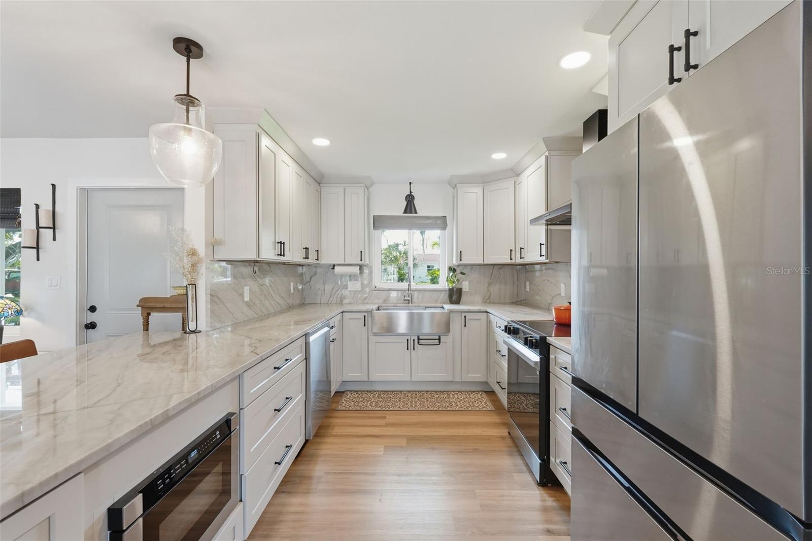 SUN PLAZA ISLES - Residential