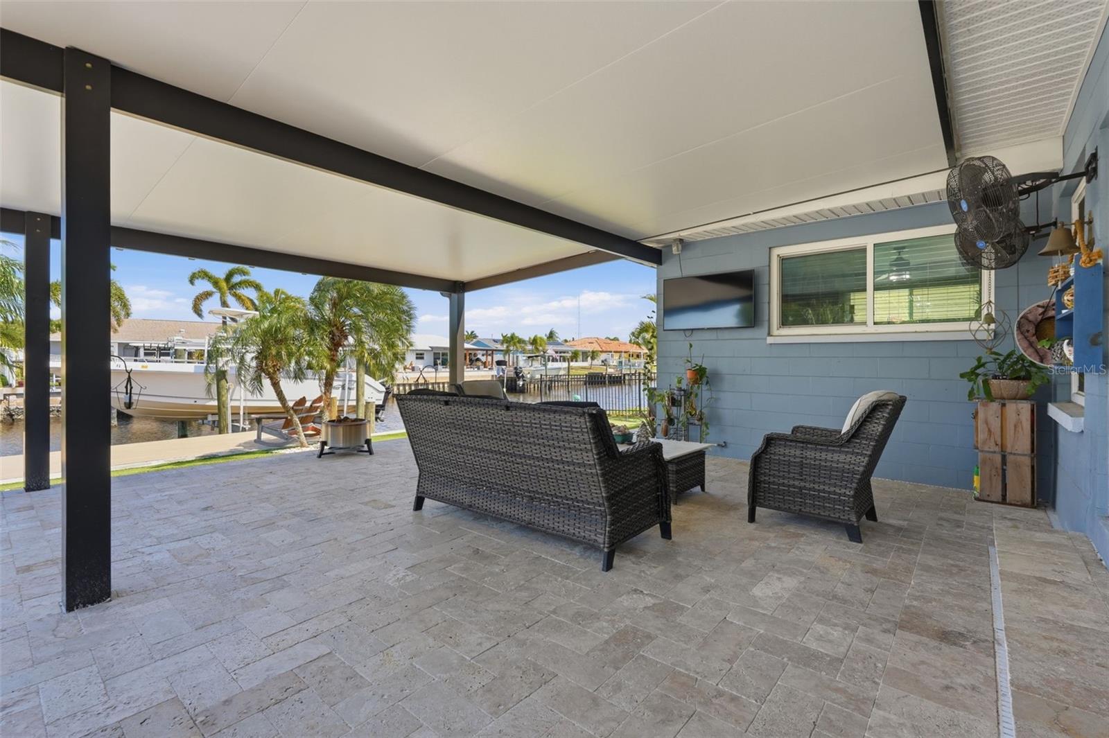 SUN PLAZA ISLES - Residential