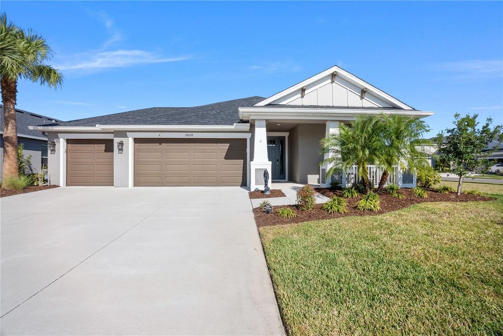 Photo of 5828 Clairwood Court, Palmetto, FL 34221 (MLS # A4676298)