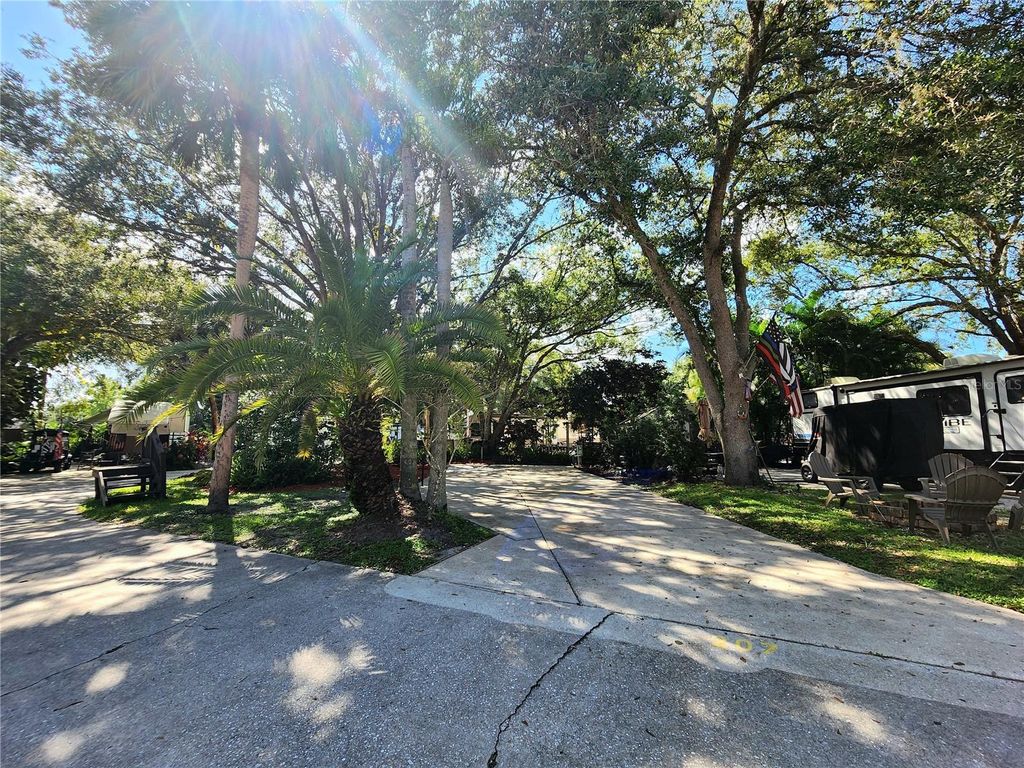 Photo of 207 Longhorn Drive, Lake Wales, FL 33898 (MLS # P4931159)