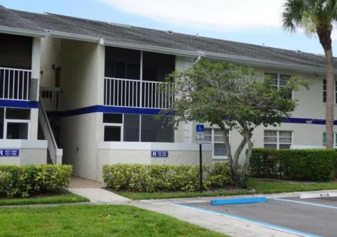 MIDPORT PLACE I A CONDO - Residential