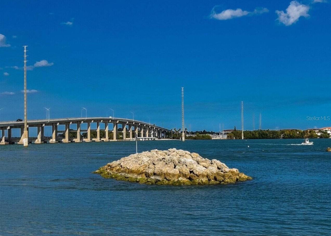 MIDPORT PLACE I A CONDO - Residential