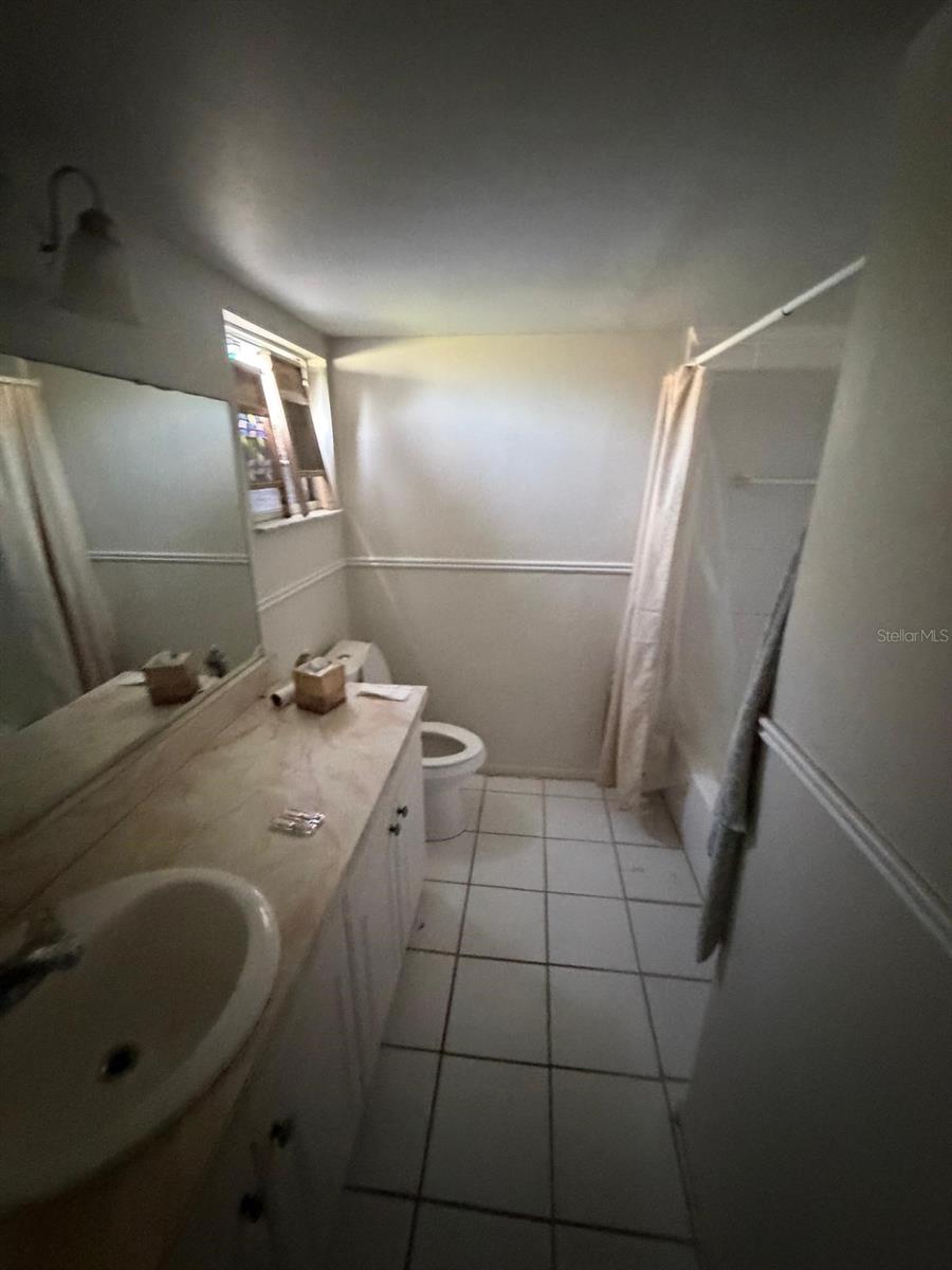 MIDPORT PLACE I A CONDO - Residential