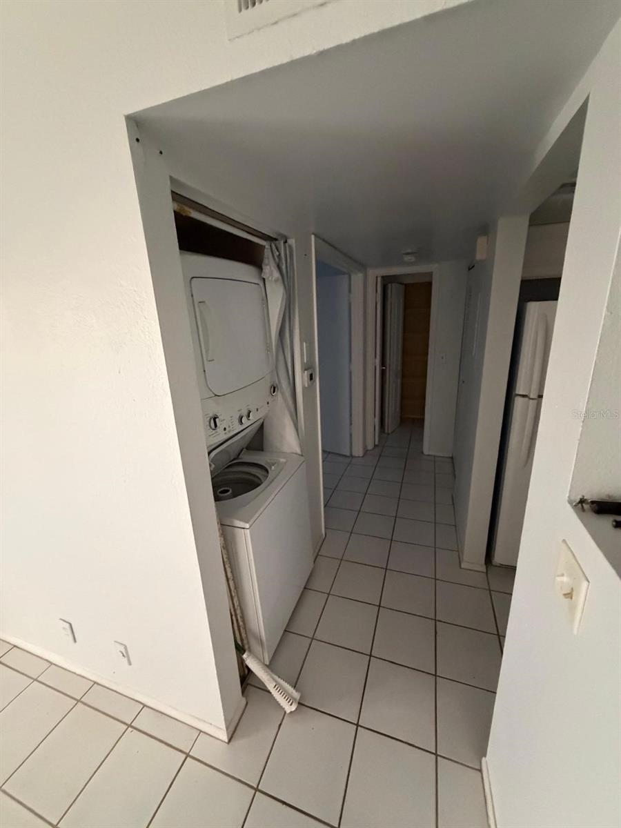 MIDPORT PLACE I A CONDO - Residential